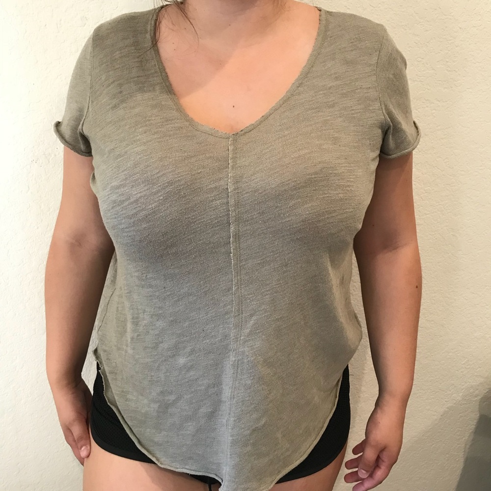 Light olive green shirt sleeve shirt